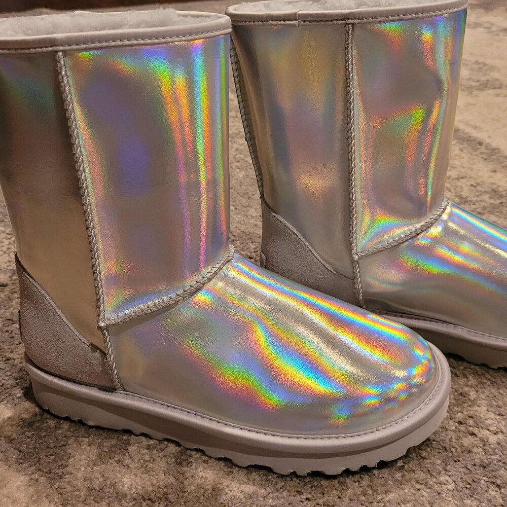 UGG BOOTS